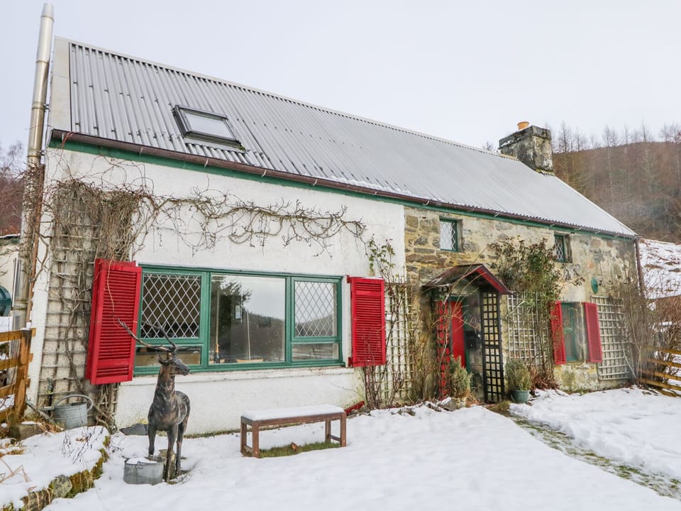 Cottage | Interior