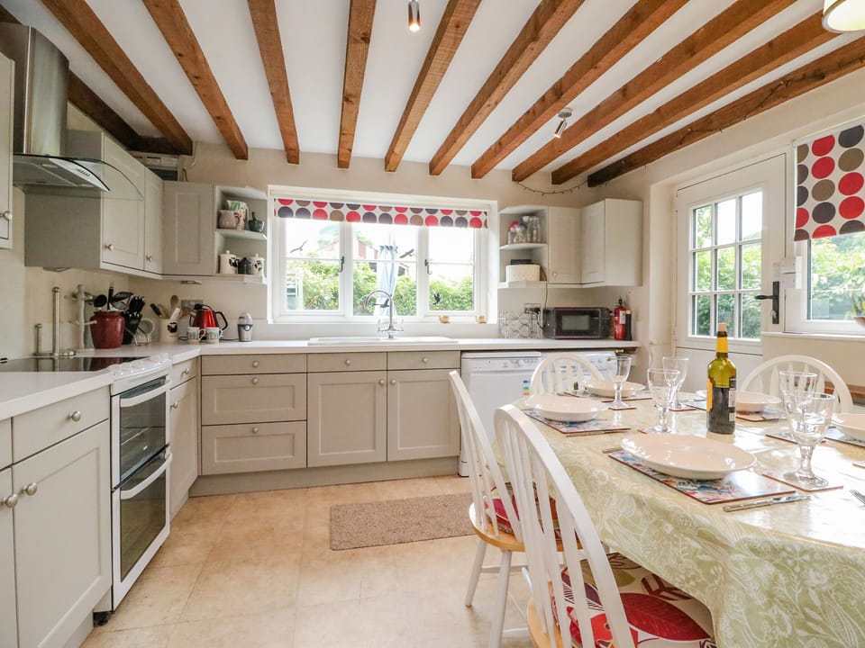 Cottage | Interior