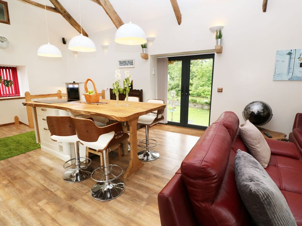 Cottage | Living room | TV