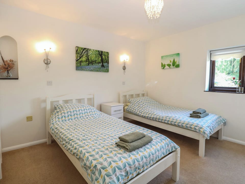 2 bedrooms, WiFi (free), individually decorated, individually furnished
