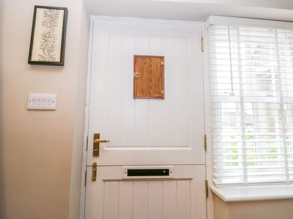 Cottage | 2 bedrooms, individually decorated, individually furnished, free WiFi
