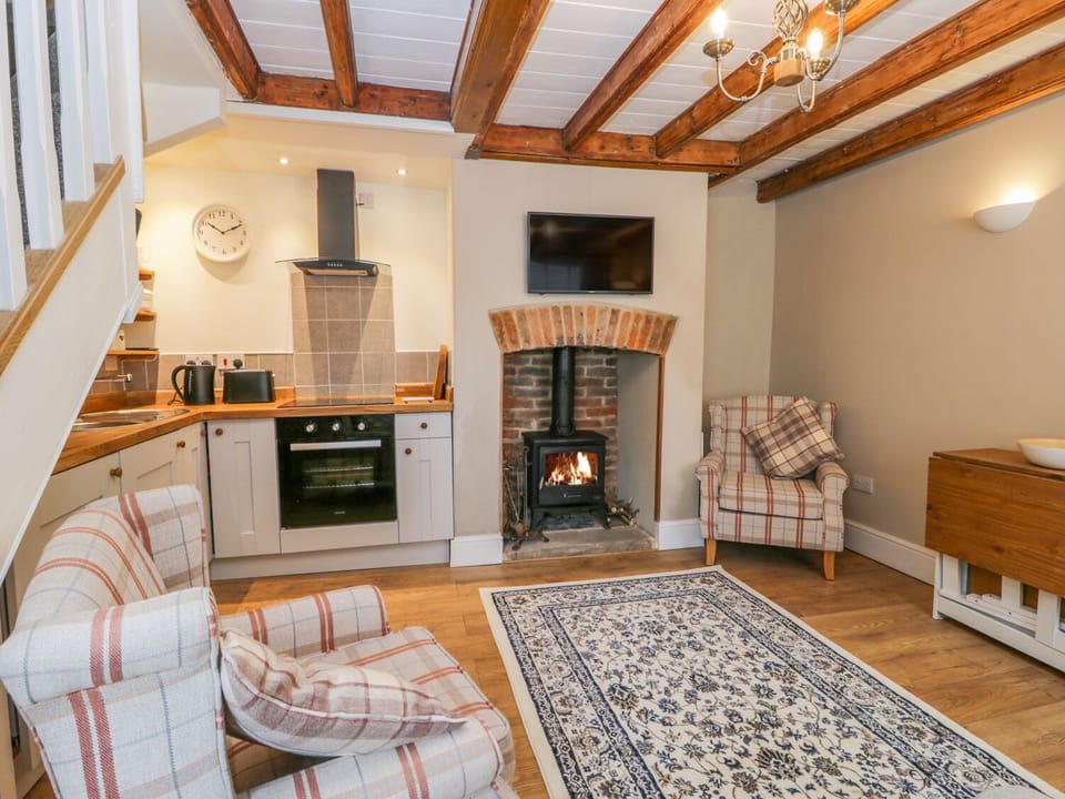 Cottage | Living room | TV