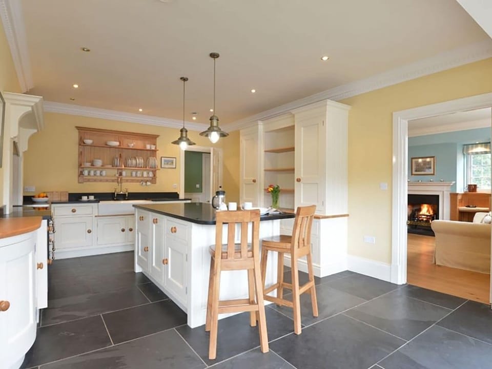 Cottage | Interior