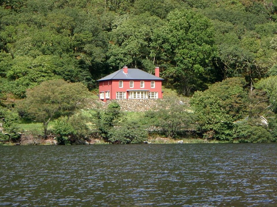 Cottage | Interior