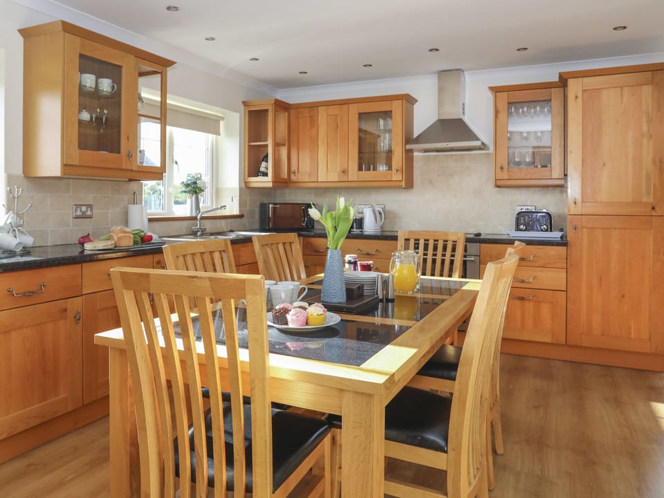 Cottage | Interior