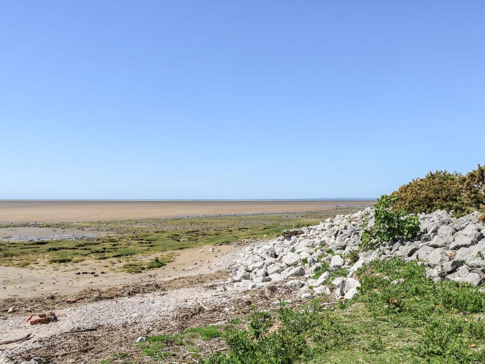 Shorefields Two Cottage in England