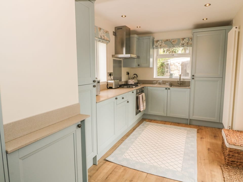 Cottage | Interior