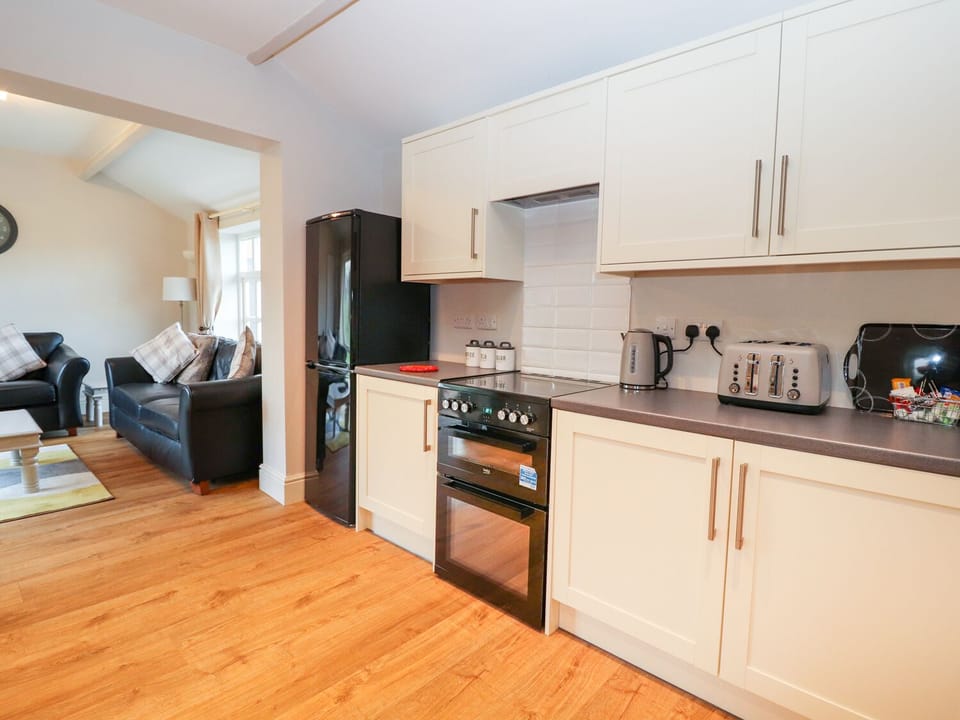 Cottage | 2 bedrooms, individually decorated, individually furnished, free WiFi