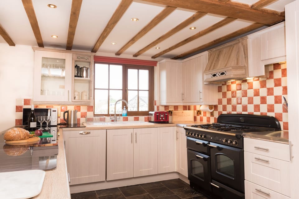 Cottage | Interior