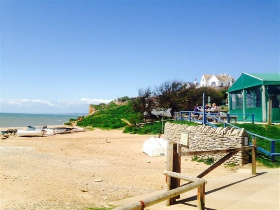 Hillview Bungalow Cottage in West Dorset District