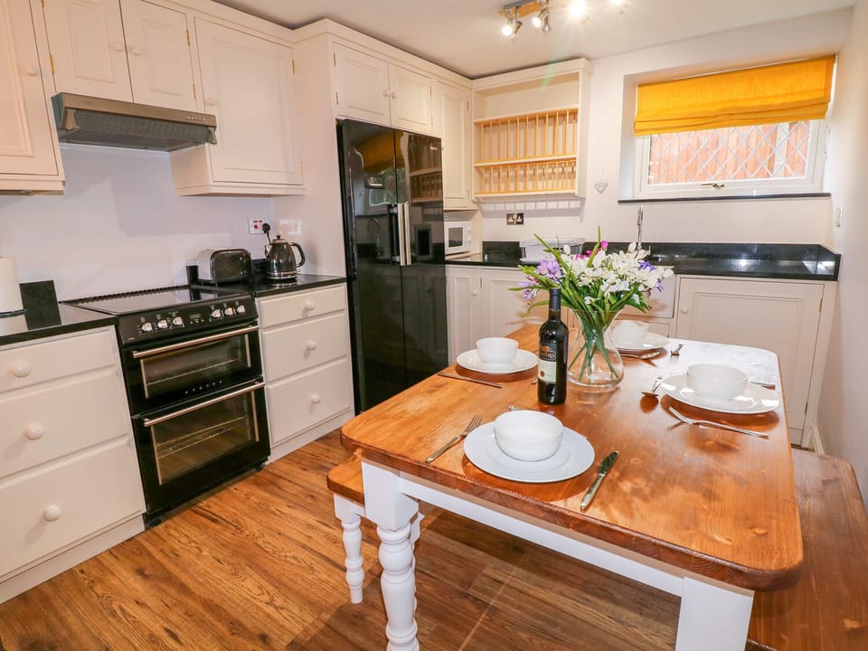 Cottage | Interior