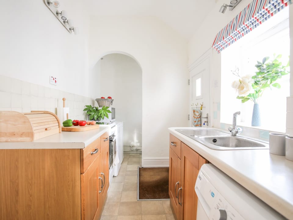 Cottage | Private kitchen | Highchair, cookware/dishes/utensils