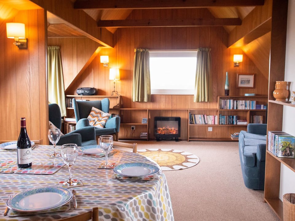 Cottage | Interior