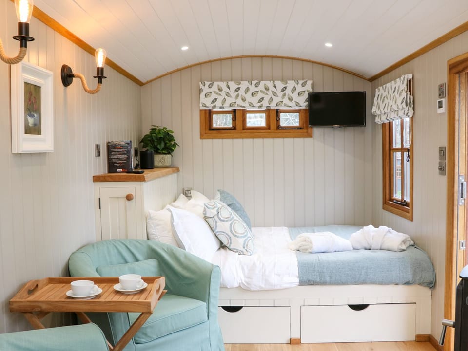 Little Silver Leaf Cottage in North Devon District