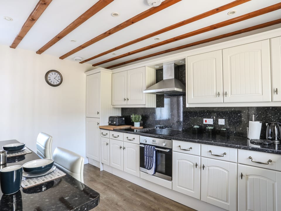 Cottage | Interior