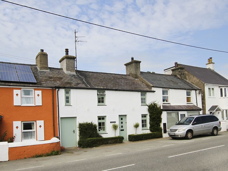 Cottage | Interior