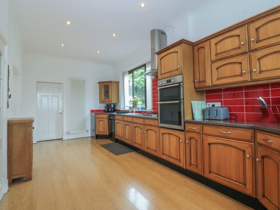 Cottage | Interior