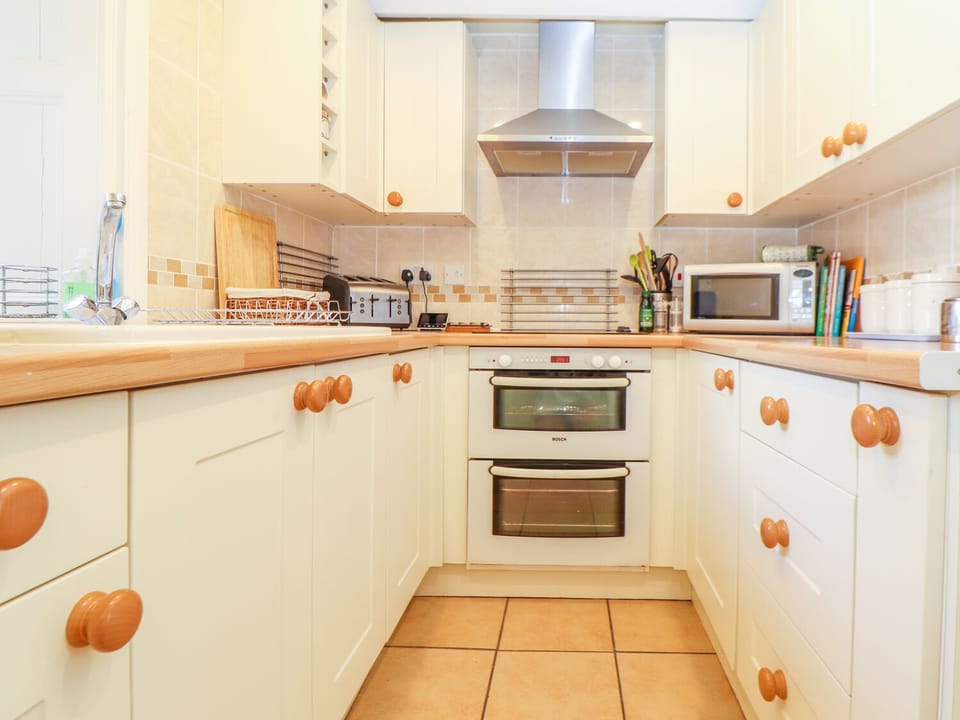Cottage | Interior
