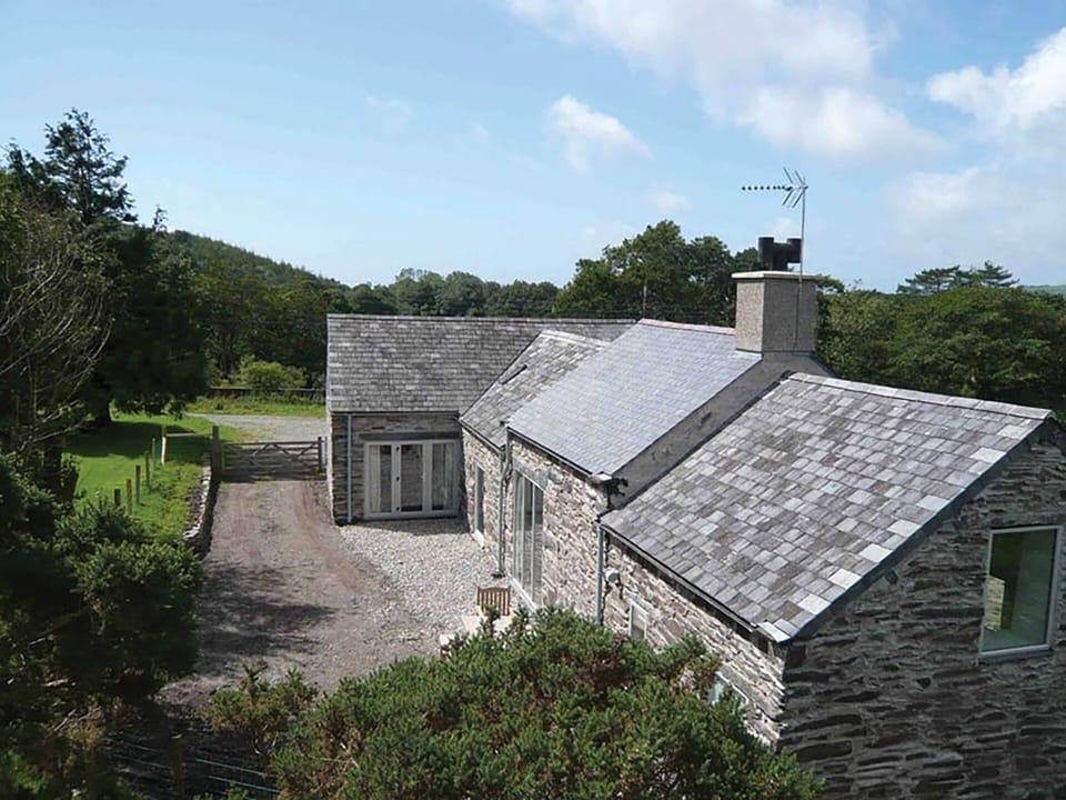 Cottage | Interior