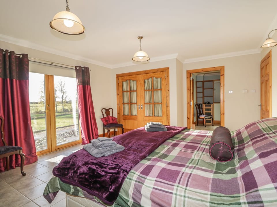 Cottage | 3 bedrooms, individually decorated, individually furnished, free WiFi