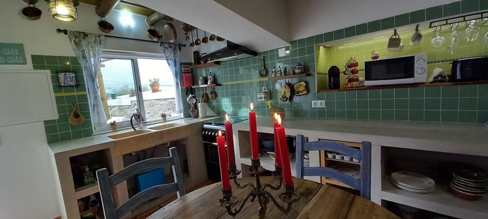 Exclusive House, 2 Bedrooms | Private kitchen | Shared fridge, shared microwave, toaster, cookware/dishes/utensils