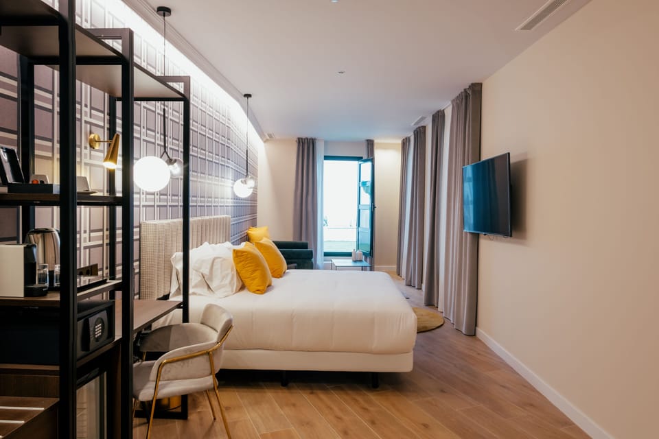 Executive Double or Twin Room | Down comforters, memory foam beds, minibar, in-room safe