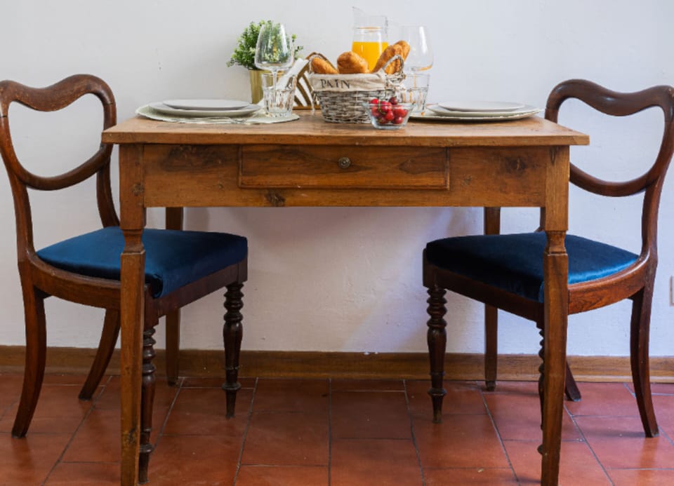 Apartment, 2 Bedrooms | In-room dining