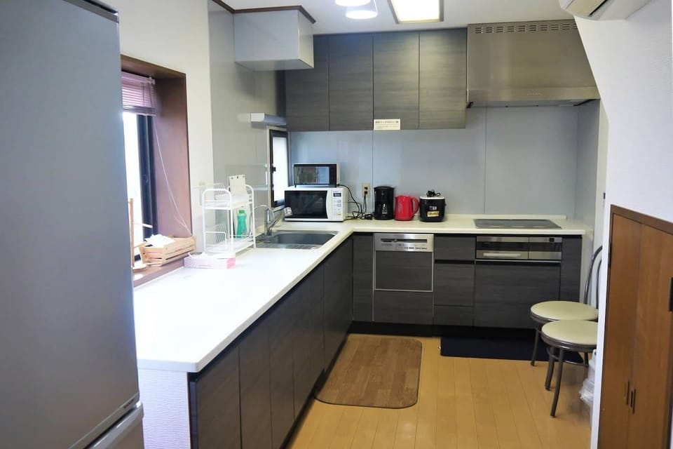 Privately Reserved 5th and 6th Floors | Private kitchen | Coffee/tea maker, fridge, microwave, stovetop