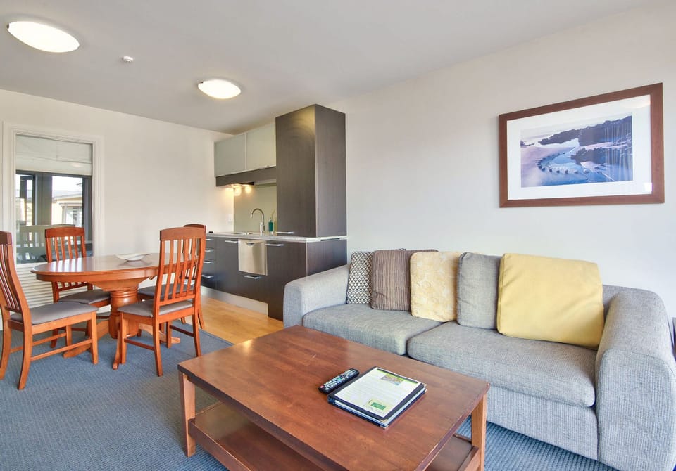 2 Bedrooms Apartment | Living area | Flat-screen TV