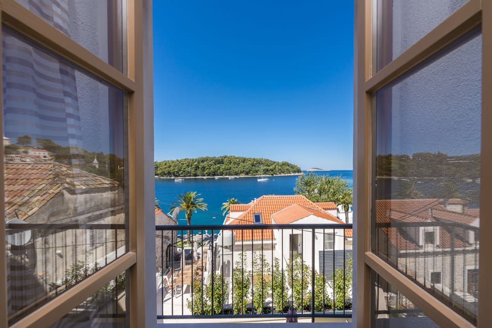 Beach/ocean view