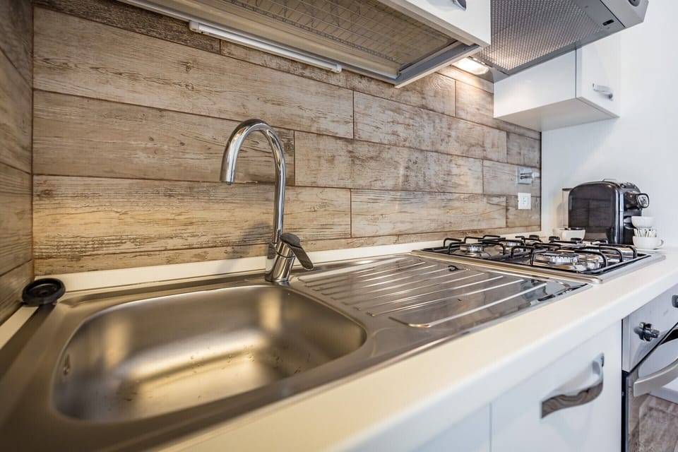 Comfort Apartment | Private kitchen | Fridge, oven, stovetop, espresso maker