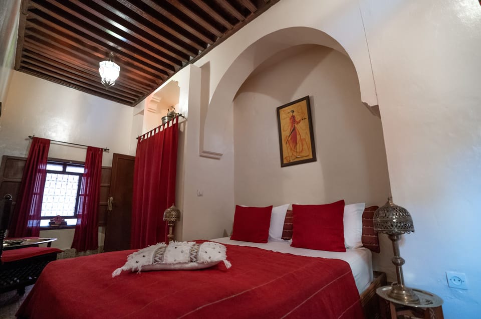 Individually decorated, individually furnished, bed sheets