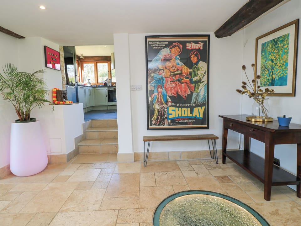 Cottage | Interior