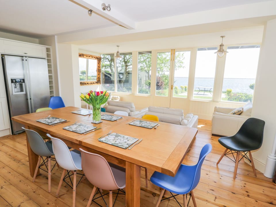 Cottage | Interior