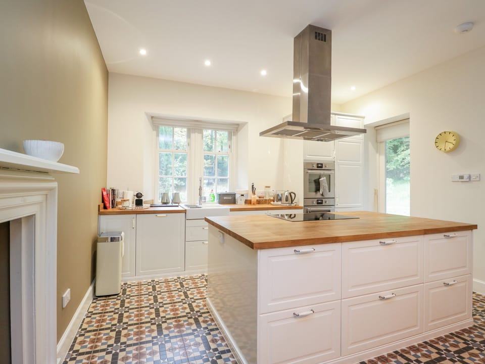 Cottage | Interior