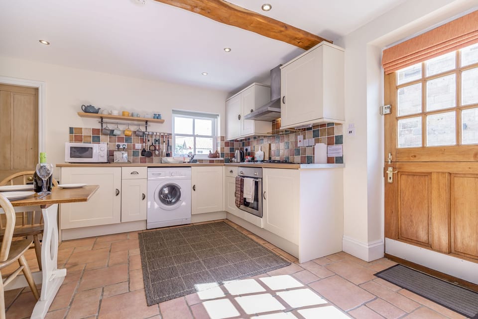 Cottage | Interior