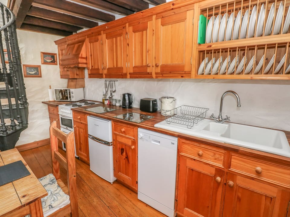 Cottage | Interior