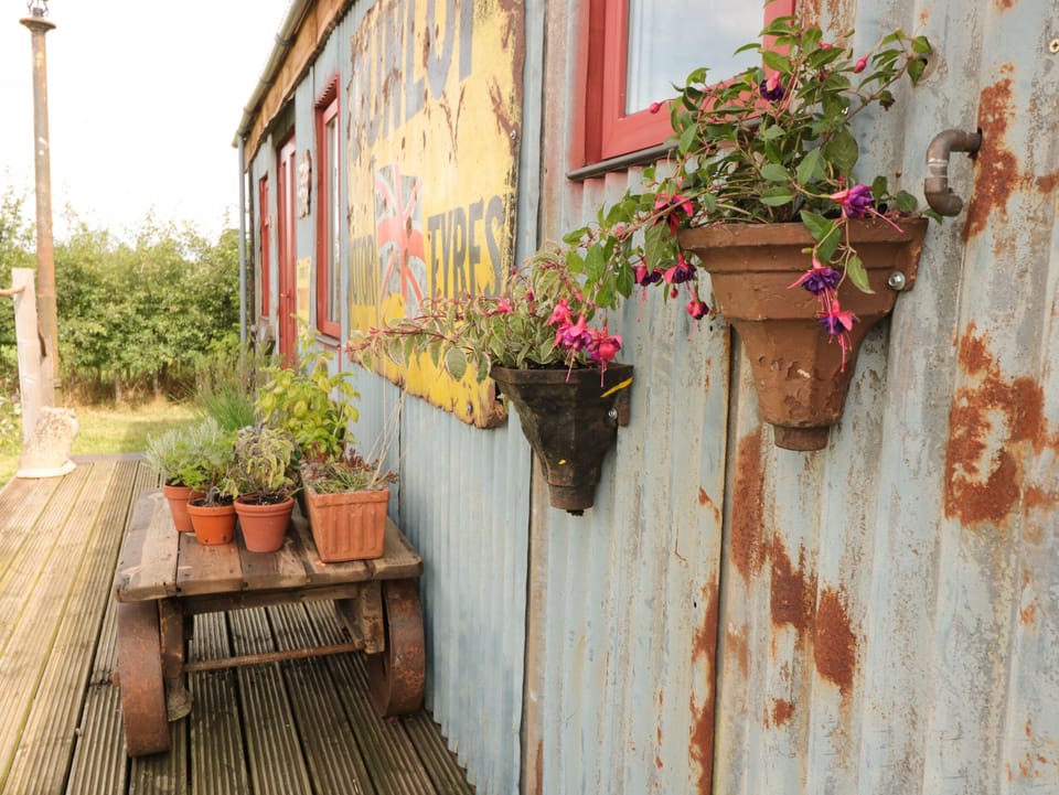 Cottage | Property grounds