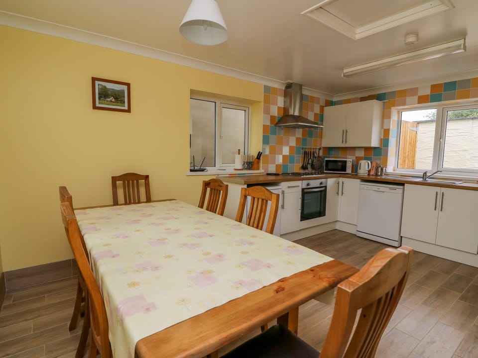 Cottage | Interior