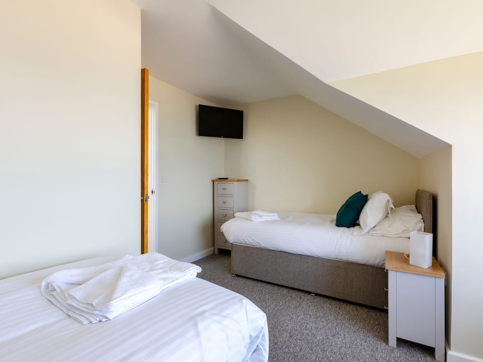 Cottage | 4 bedrooms, individually decorated, individually furnished, free WiFi