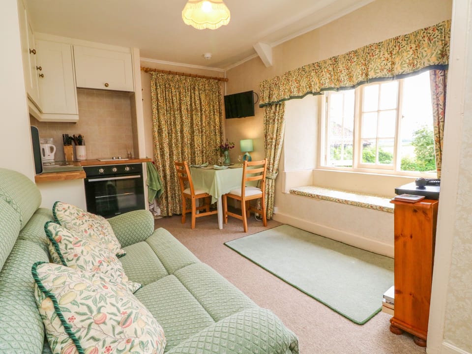 Cottage | Interior