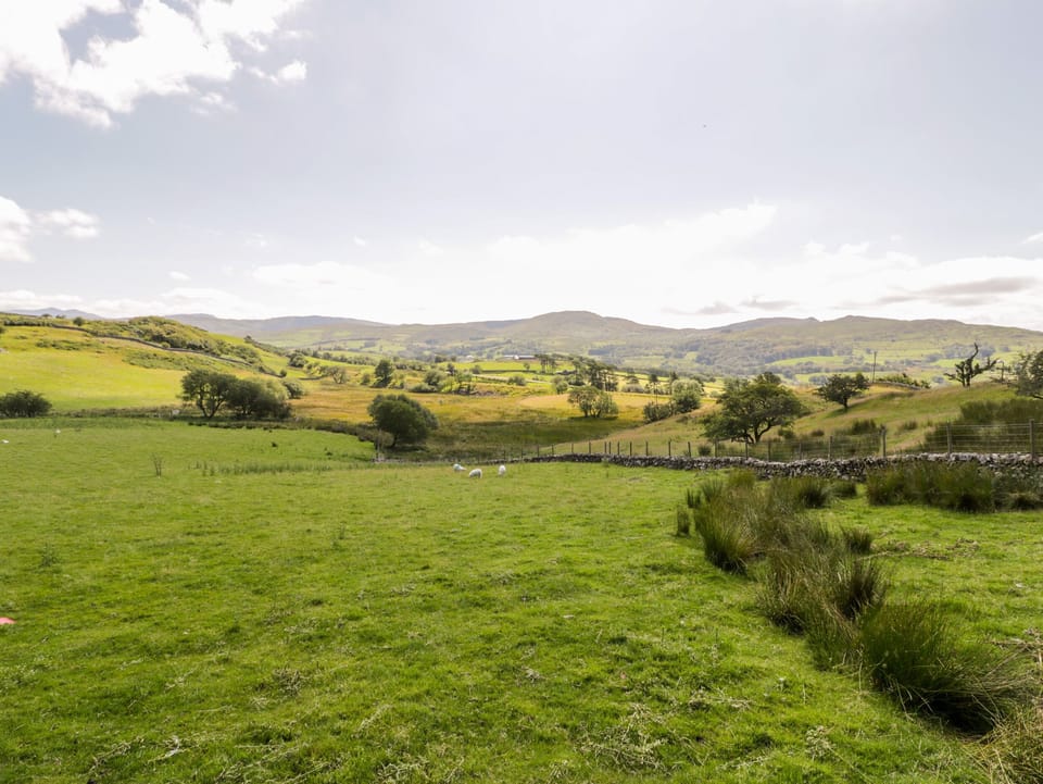 Cottage | Property grounds