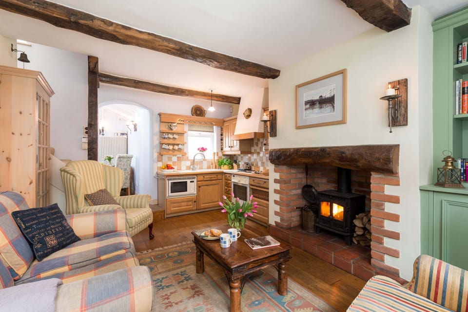 Cottage | Interior