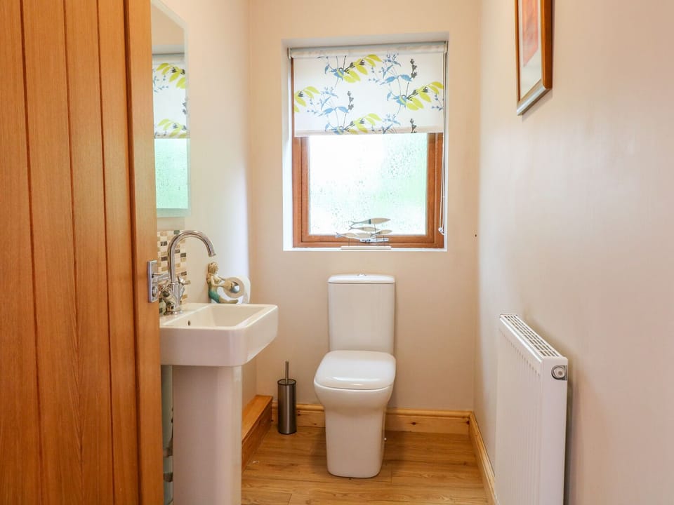 Dorado Lodge Cabin in West Lindsey District
