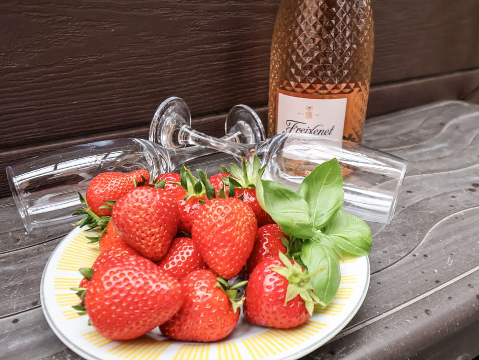 Cottage | Food and drink