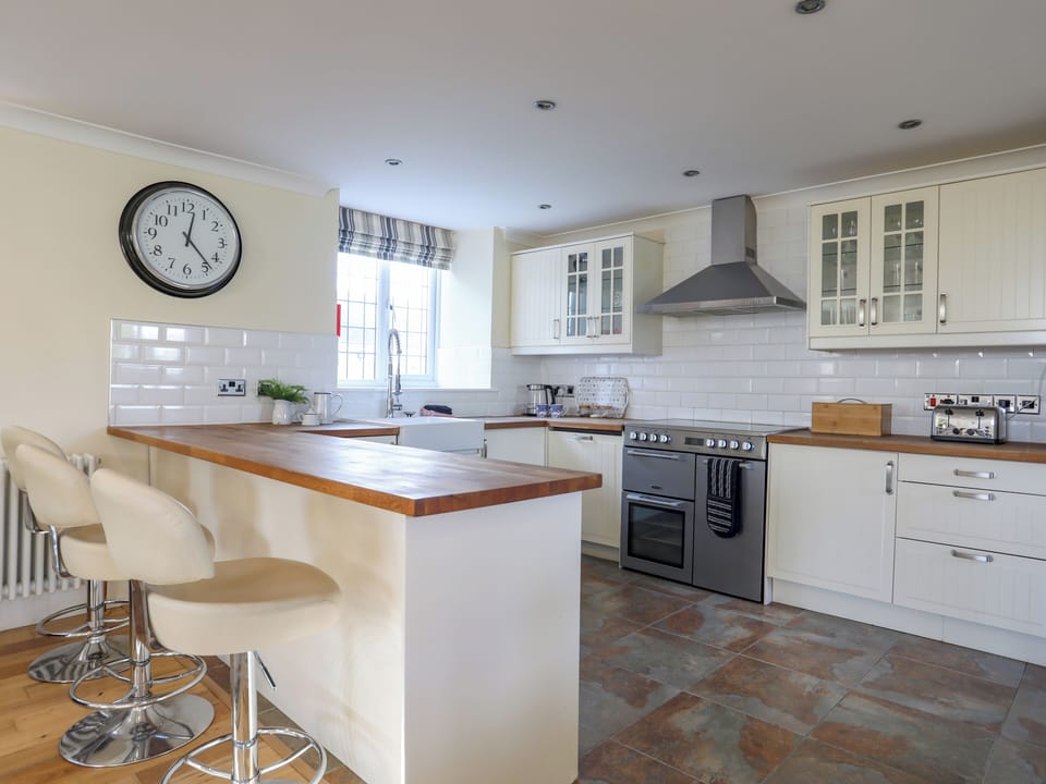 Cottage | Interior