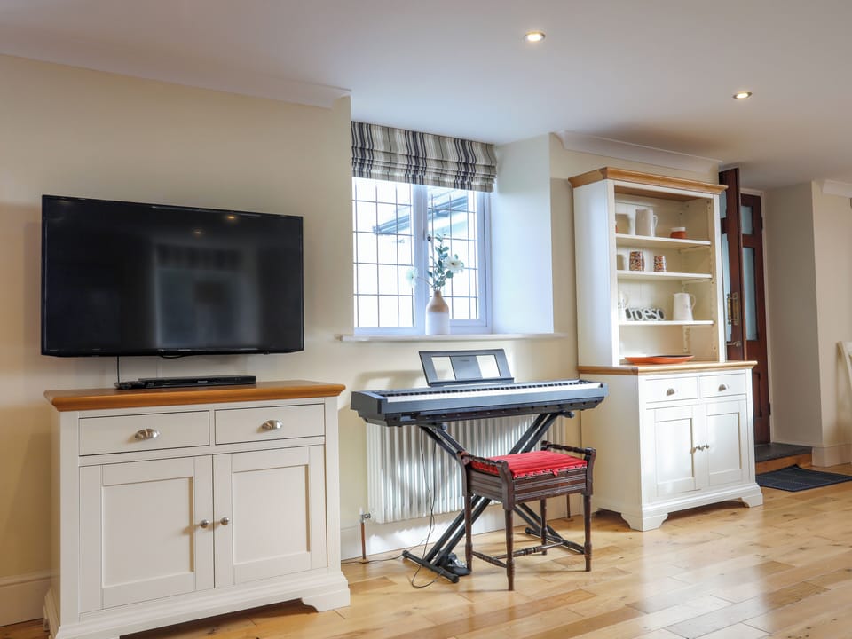 Cottage | Interior