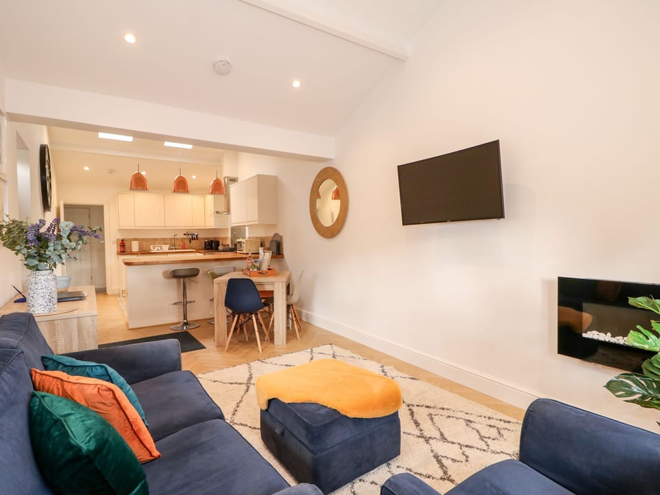 Cottage | Interior