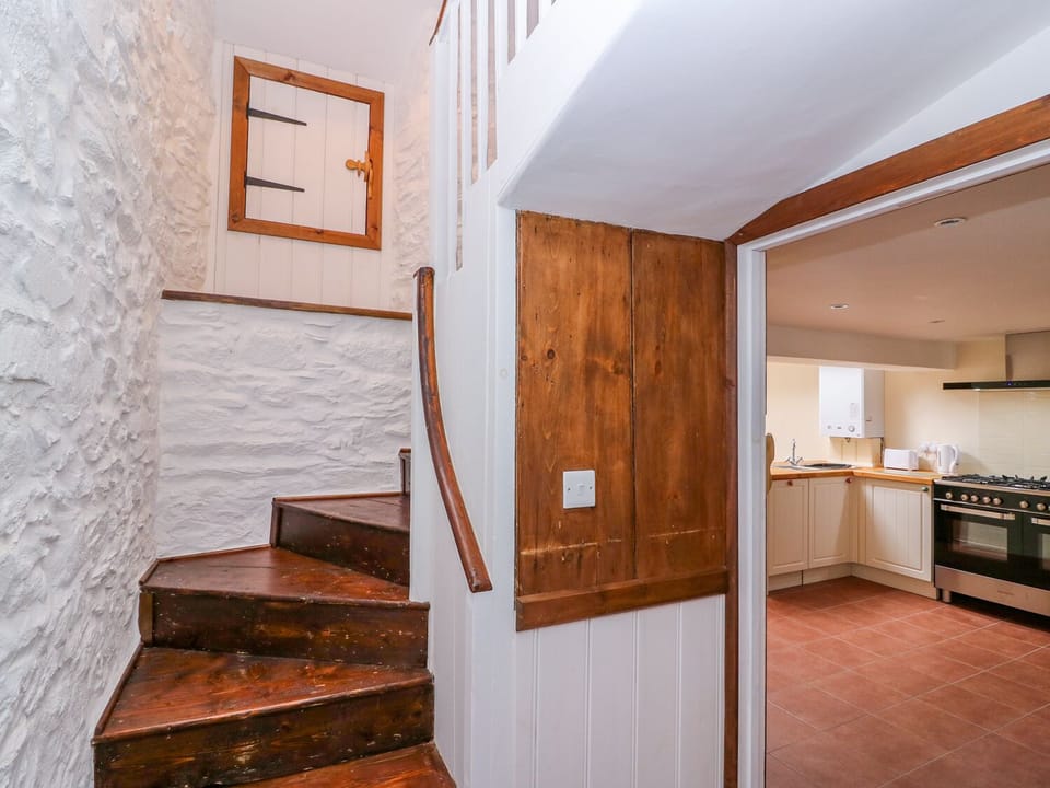 Cottage | Interior