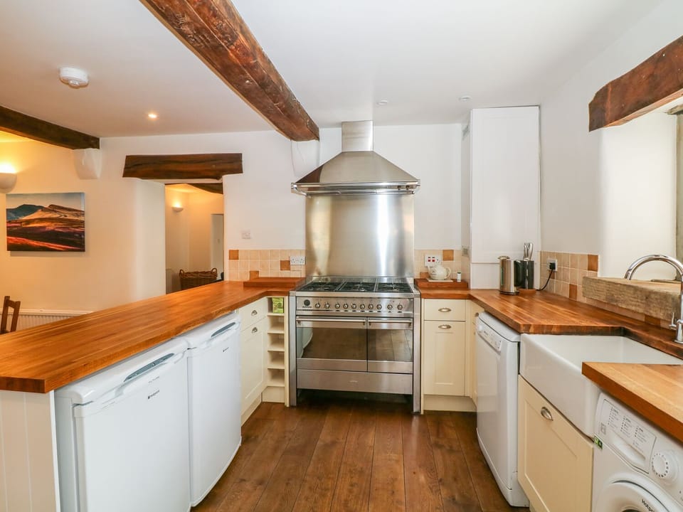 Cottage | Interior